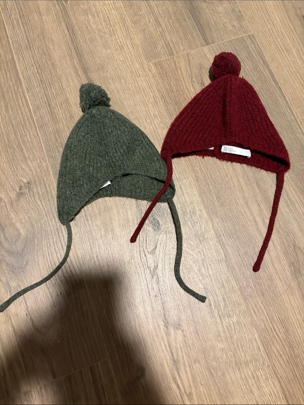 2- Zara baby winter hats size 3-6 months EUC